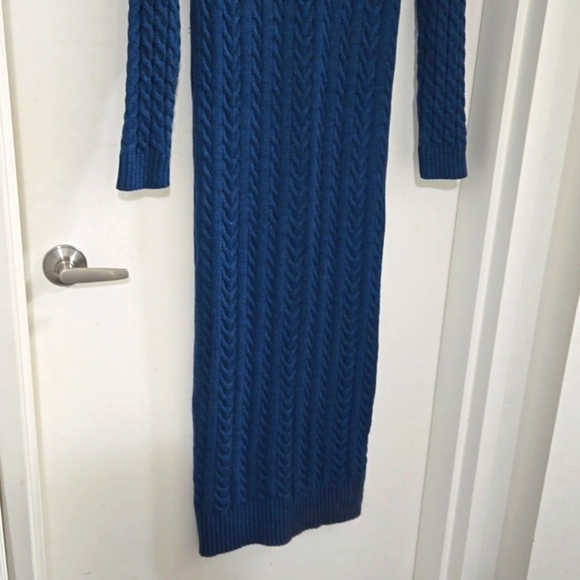 Knit long sweater and cardigan set. - Picture 2 of 5